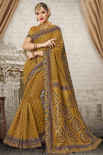 couleur dorée saris en soie