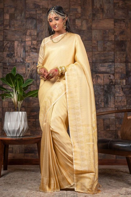 tissage de sari de soie grège en beige