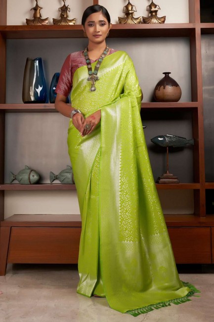 tissage de soie vert sud indien sari avec chemisier