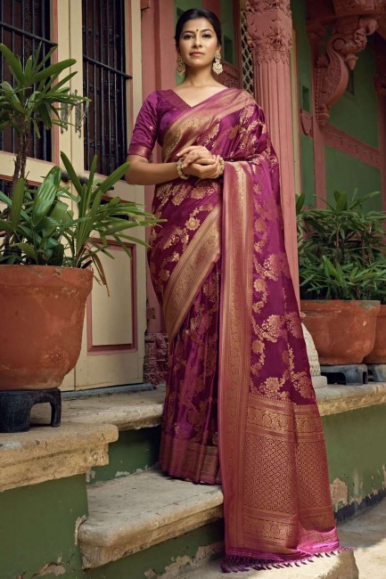 tissage art soie sari en violet avec chemisier