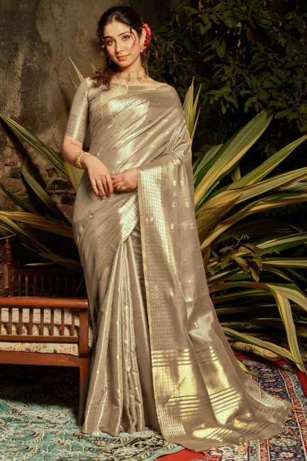 zari,tissage sari en soie tussar beige avec chemisier