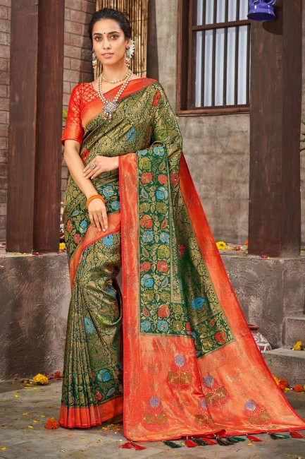 Brocart vert sari du sud de l'Inde avec pierre, tissage