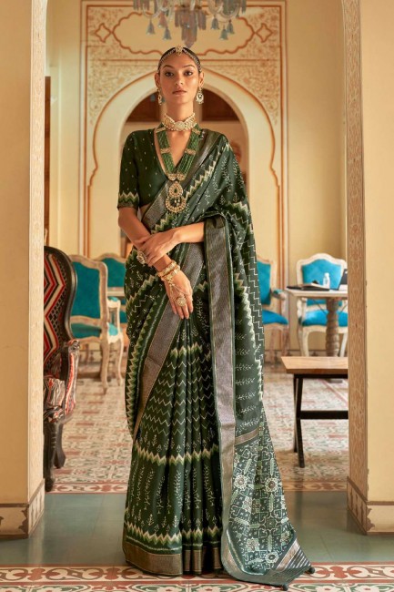 sari en soie patola verte avec tissage imprimé
