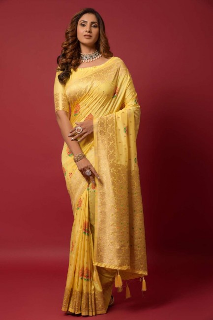 Saris de soie tissée en jaune avec chemisier