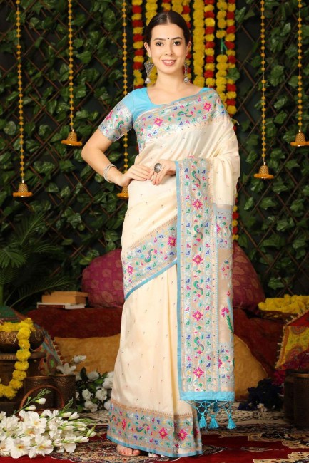 sari blanc cassé en soie banarasi avec tissage zari