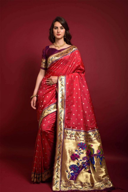 sari rouge en zari, tissage de soie banarasi