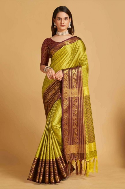 sari banarasi en soie verte avec tissage