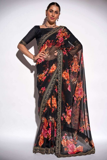 sari en georgette avec bordure en dentelle brodée, imprimée en noir