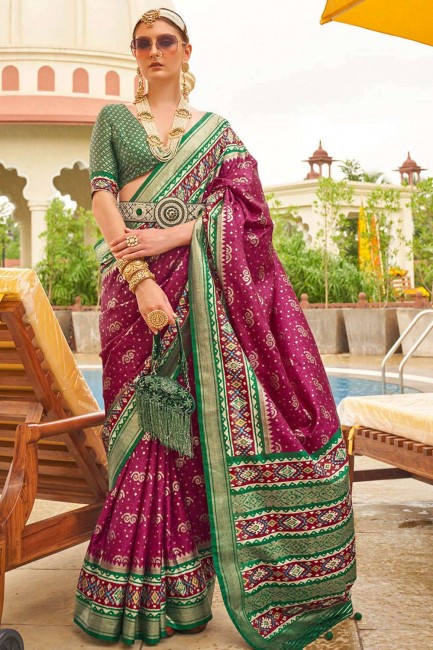 sari en soie pourpre avec imprimé, tissage