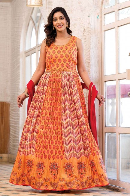 Robe robe en soie imprimée numérique en orange avec dupatta