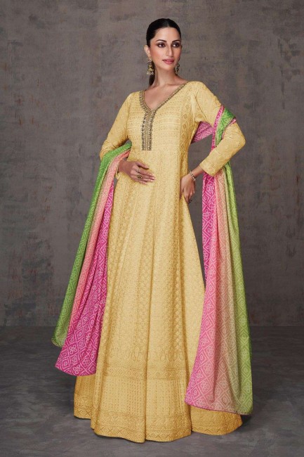 Costume Anarkali jaune en georgette brodée