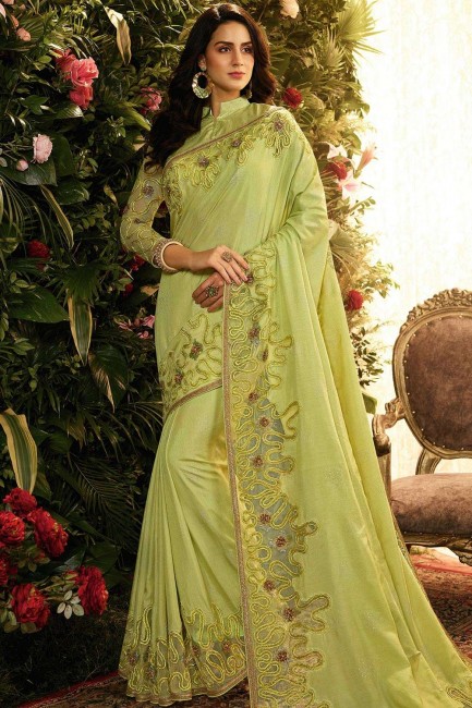 Filet vert clair et sari en soie d'art