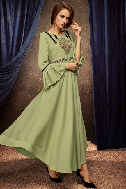 robe longue en rayonne vert clair