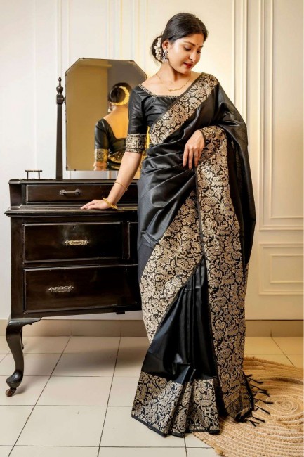 sari noir en soie grège avec tissage