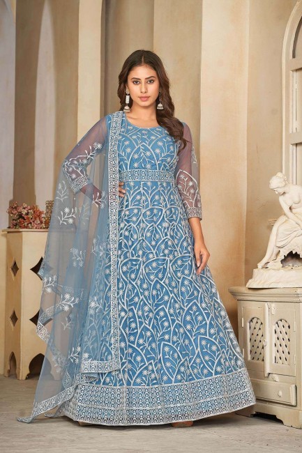 Costume Anarkali bleu ciel brodé en filet avec Dupatta