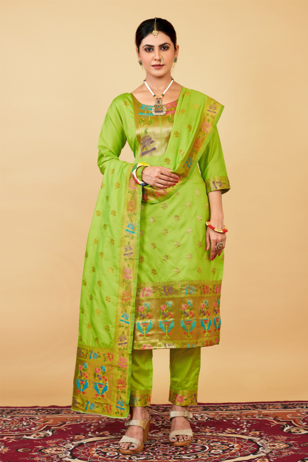 salwar kameez imprimé vert clair en soie