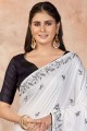 sari blanc brodé en coton avec chemisier