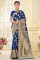 karva chauth saris banarasi bleu dans le tissage de la soie banarasi