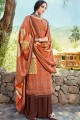 Jacquard marron et costume s de palais pashmina