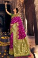 flirt violet banarasi sari dans le tissage banarasi soie brute