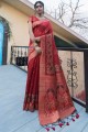 tissage sari en soie tussar en rouge