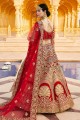 lehenga choli de mariée rouge avec velours brodé