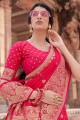tissage sari de mariage en soie en rouge