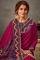 sari magenta en georgette brodé avec chemisier