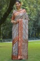 tissage de sari en soie en gris avec chemisier