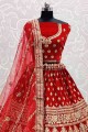 velours nuptiale lehenga choli en rouge avec pierre avec moti