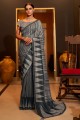 tissage, impression numérique sari du sud de l'Inde en soie grise