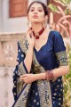 tissage de sari de soie bleu