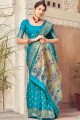 tissage de sari en soie bleu ciel avec chemisier