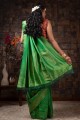sari vert avec tissage de soie grège
