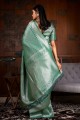 tissage de saris en soie brute verte