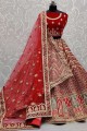 Fil de velours, Dori, Broderie Patch, Diamond Work Rouge Mariage rouge Lehenga Choli avec écharpe en filet douce