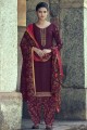 Maroon Patiala costume avec designer de broderie de designer, crêpe royale imprimée numérique