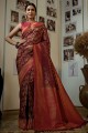 tissage d’art soie sari dans le vin avec chemisier