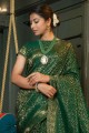 saris vert dans la soie de tissage