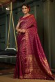 saris bordeaux de soie en tissage