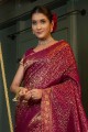 saris bordeaux de soie en tissage