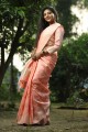 main, soie imprimée party porter sari en pêche avec chemisier