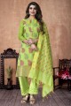 salwar kameez vert avec tissage de soie banarasi