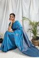 zari en soie, sari floral brodé avec chemisier