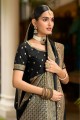 zari, sari de mariage noir en soie brodée avec chemisier