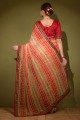 sari en georgette rouge, pierre, imprimé et dentelle