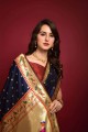 sari en soie banarasi avec zari, tissage en bleu marine