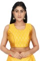 Banarasi soie Lehenga Choli en jaune avec tissage