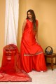 Costume palazzo rouge en dentelle de soie d’art avec dupatta