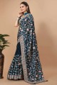 fil, sari de soie brodé en bleu